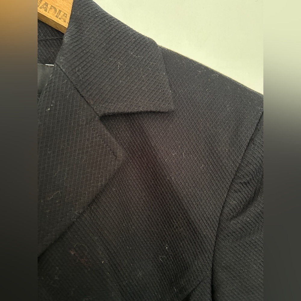 Jones  New York Navy Blue Cropped Cotton and Lycra Blazer Size 6 - Picture 3 of 9